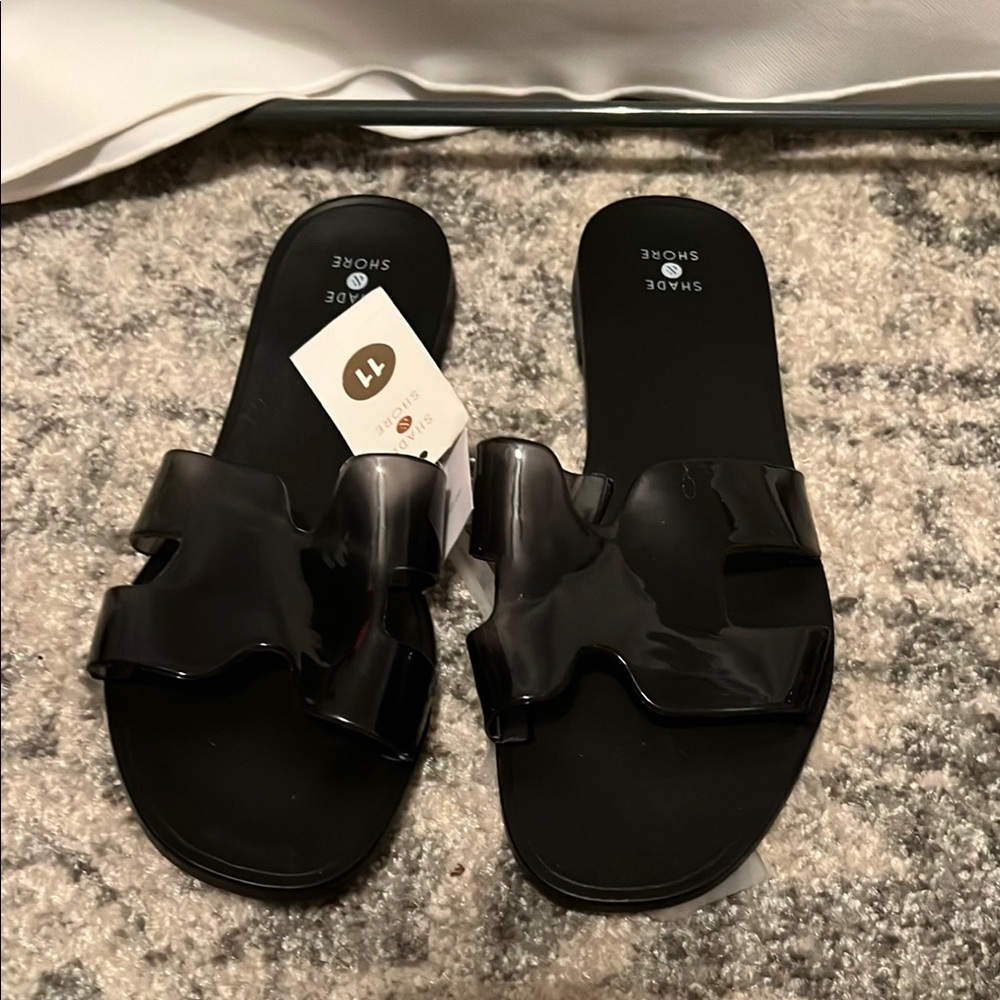 Shade & Shore Black Sandals Minimalist Design